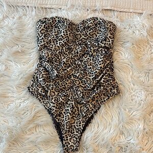 Zara Leopard Print Strapless Swimsuit scrunchy apperance Size Medium